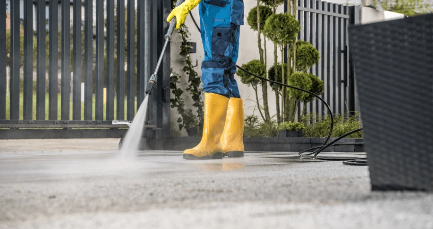 Lavagem com Bomba de Alta Pressão